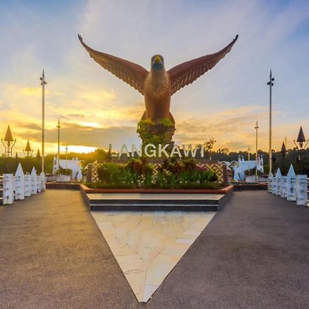 Nabil Nabila Motel Kuah Kültér fotó